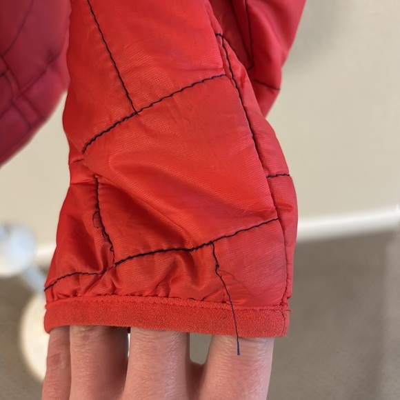 Women’s Patagonia Nano Puff Full Zip Packable Jacket - Picture 3 of 10